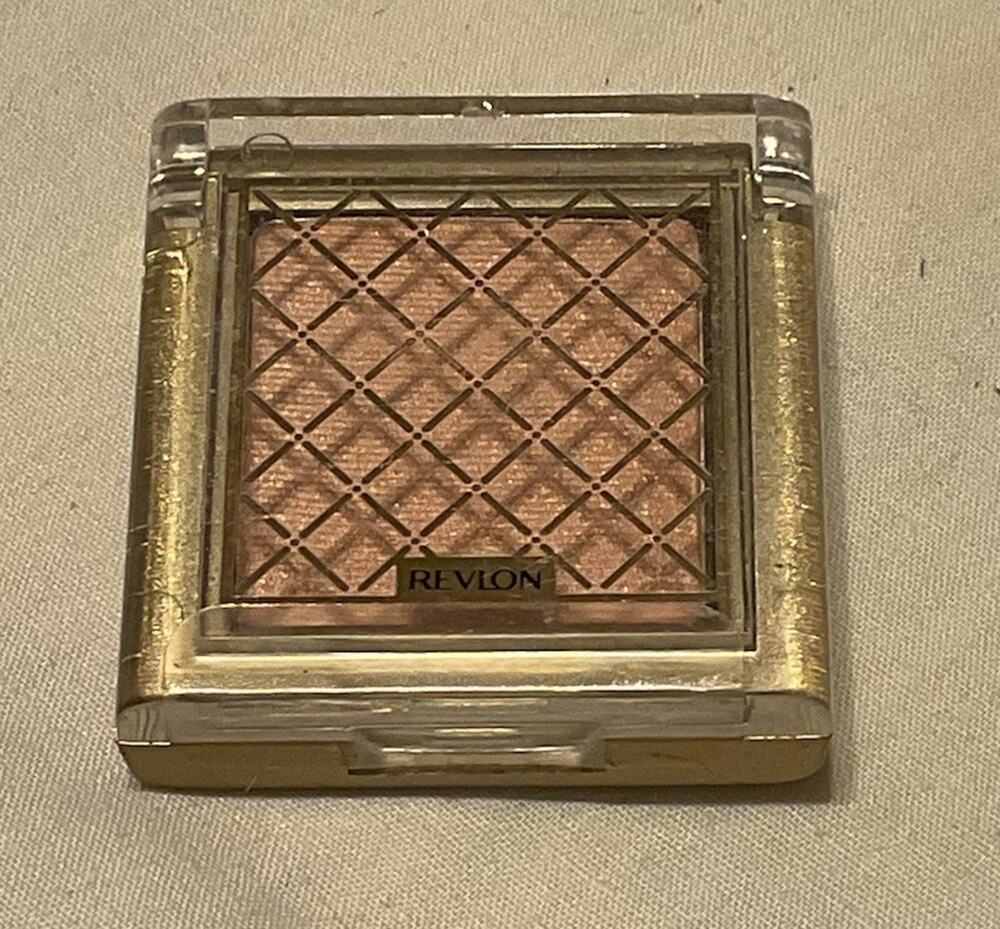 Revlon Leading Lady Eye Shadow‎ Sequin New